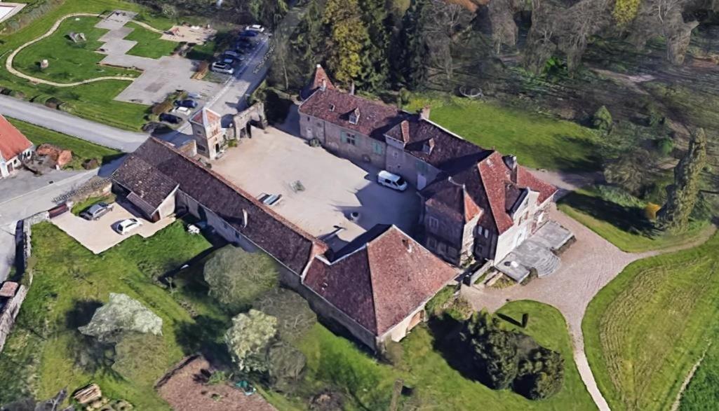 Apartmán Au Chateau Miserey-Salines Exteriér fotografie