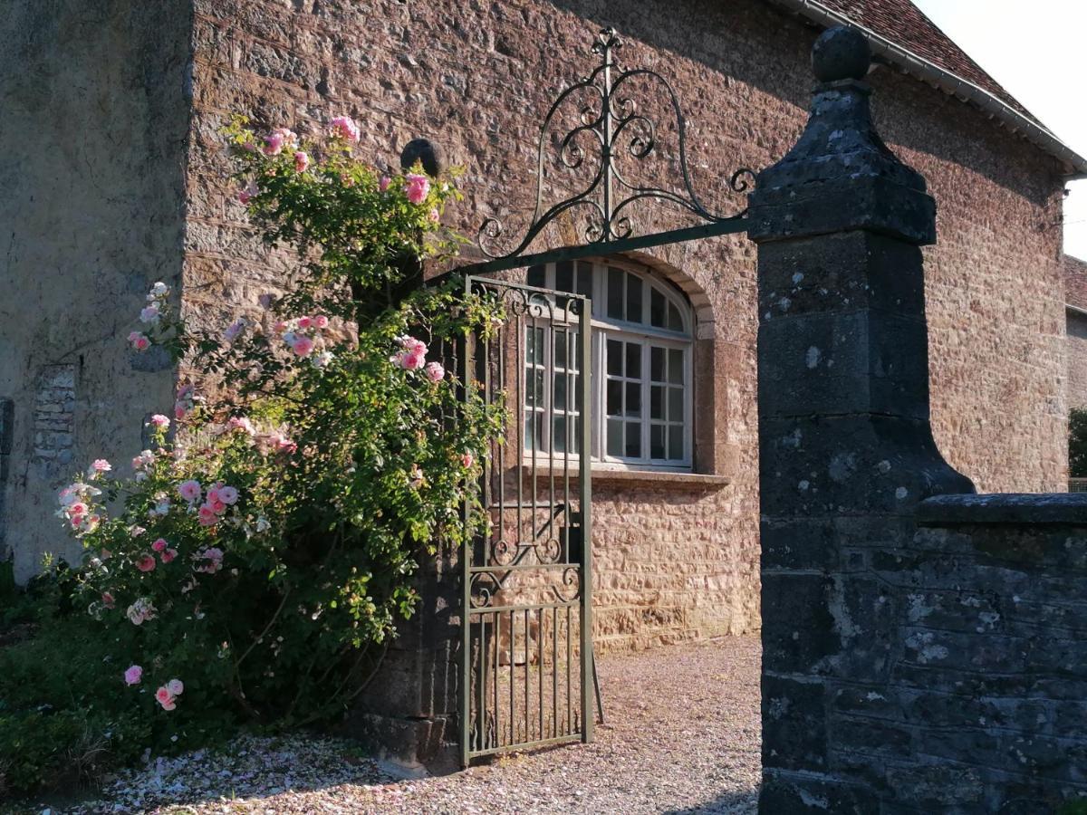 Apartmán Au Chateau Miserey-Salines Exteriér fotografie